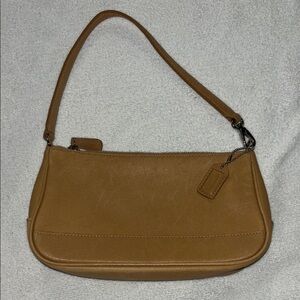 Coach 7785 Vintage Tan Colored Leather Shoulder Bag